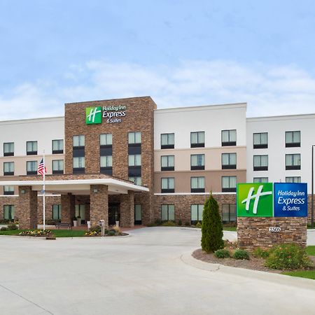 Holiday Inn Express & Suites Monroe By Ihg Exterior photo